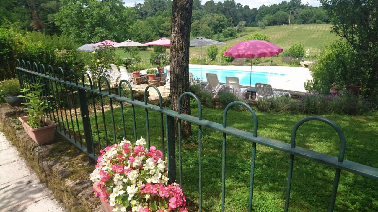 La Libellule And Le Papillon Gites At Les Leroux, Near Frayssinet-le-Gélat מראה חיצוני תמונה